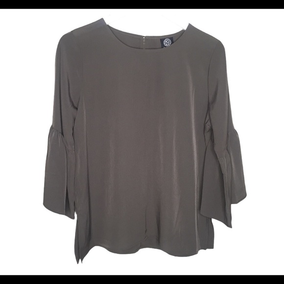 BOBEAU (Nordstrom) Blouse With 3/4 Bell Sleeve Detail  Olive Green Size Medium - Picture 4 of 10